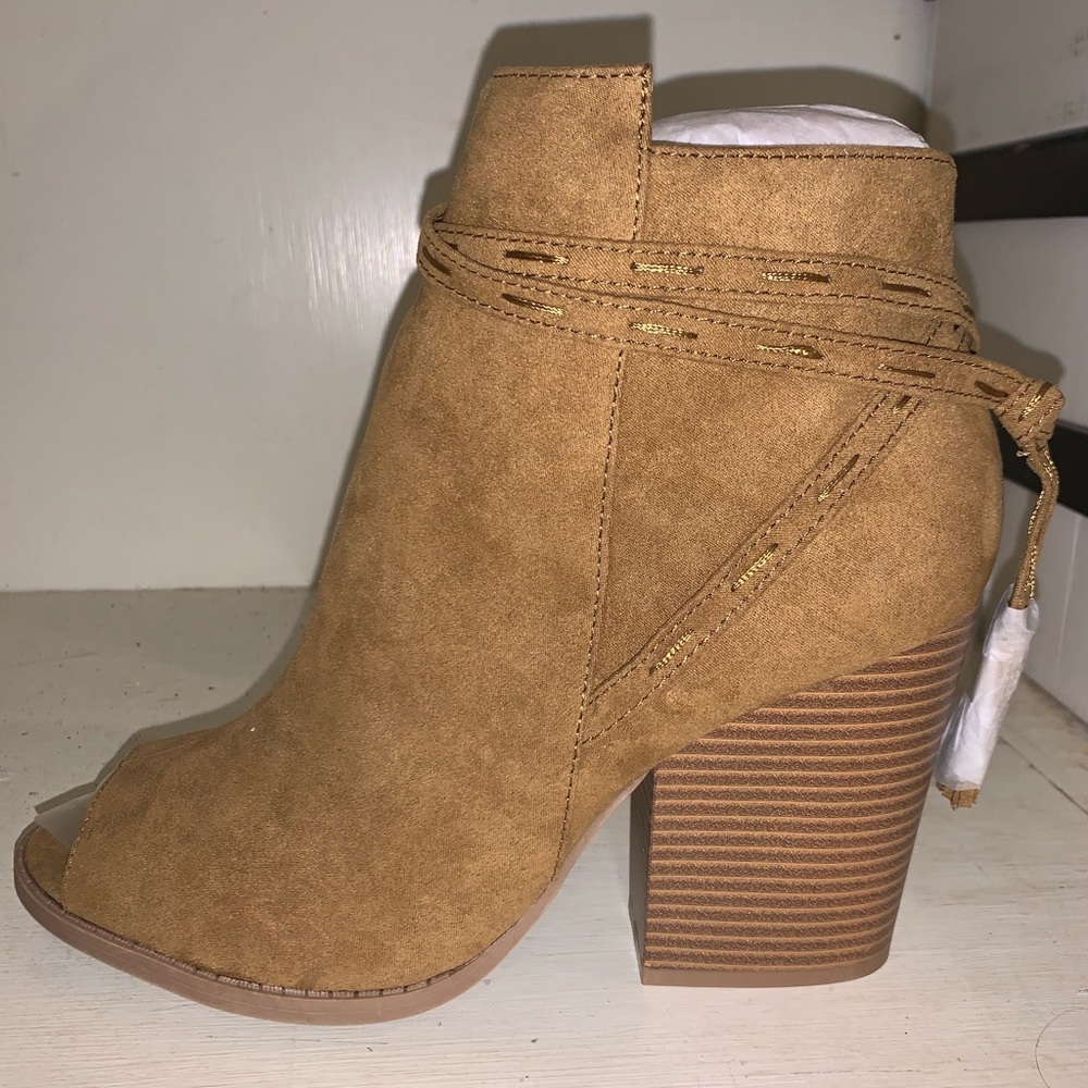 Open toe tan booties